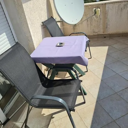 With Parking Space - 25558 Lejlighed *